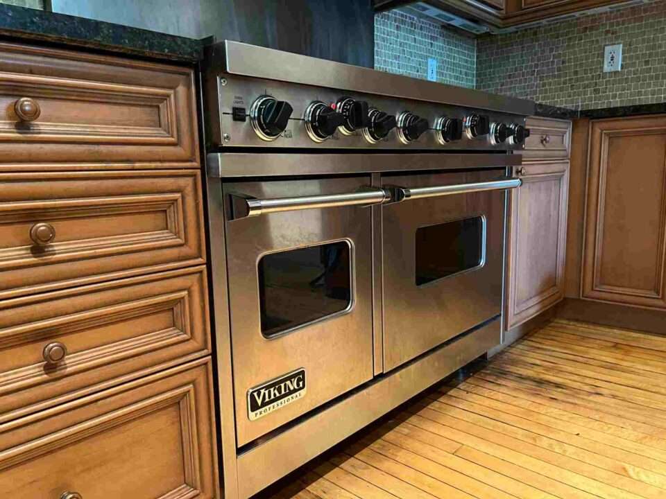 Viking oven repair services are offered in Chicago, IL, for reliable performance